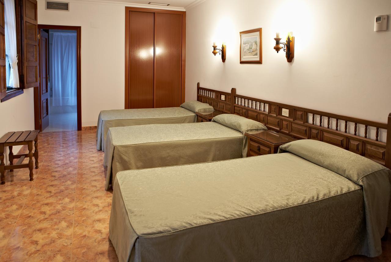 Hospederia Monasterio De Poio Hotel Bagian luar foto
